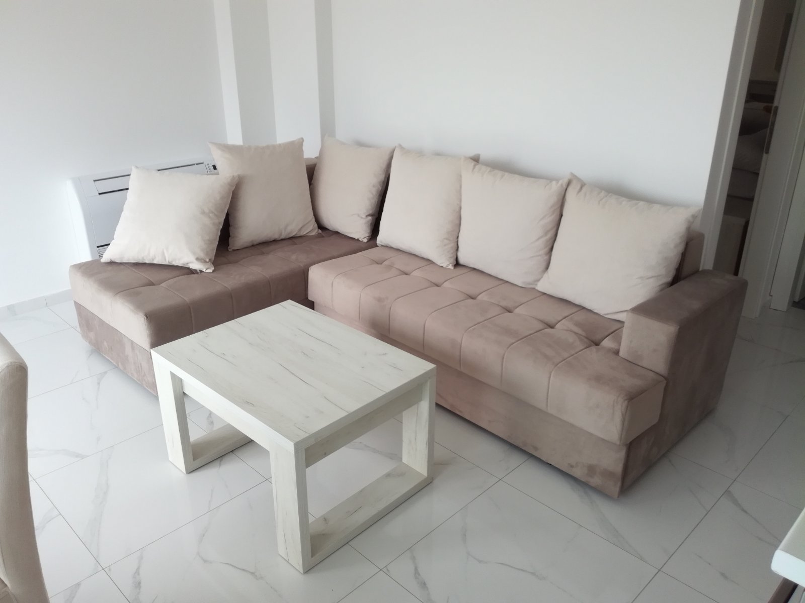 Tivat, Montenegro 85330, 1 Bedroom Bedrooms, ,1 BathroomBathrooms,Apartment,For Rent,1163