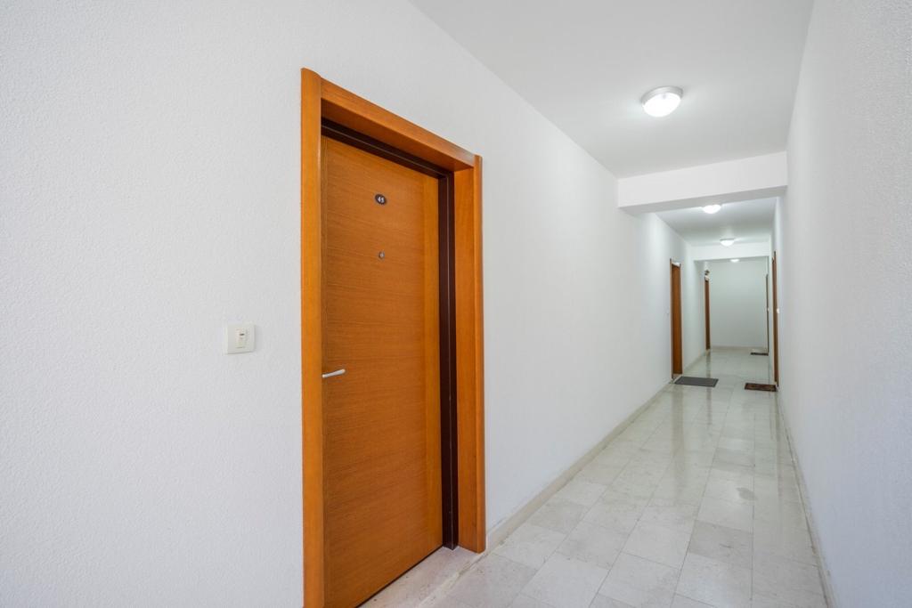 Budva, Montenegro 85310, 2 Bedrooms Bedrooms, ,1 BathroomBathrooms,Apartment,For Rent,1,1170