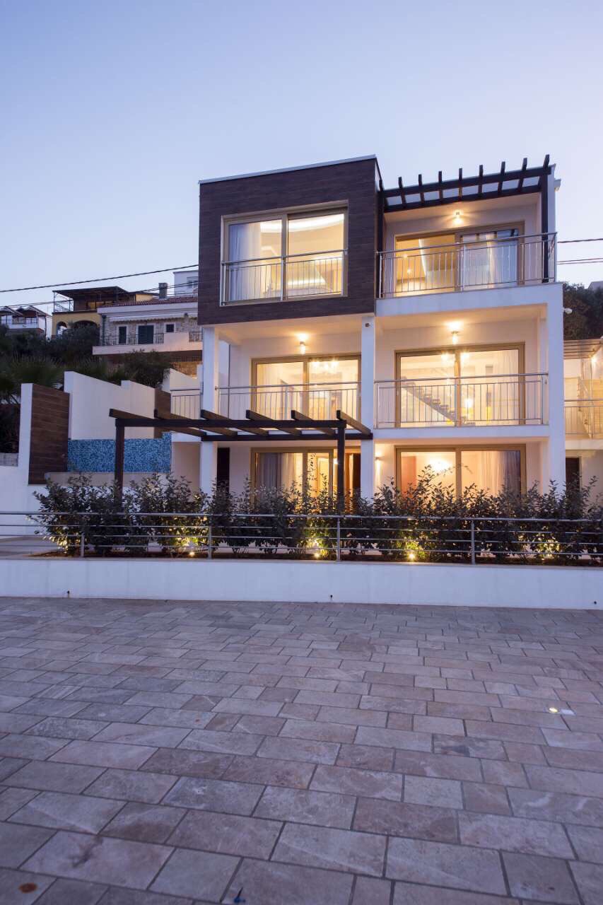 Tivat, Montenegro 85320, 4 Bedrooms Bedrooms, ,4 BathroomsBathrooms,Villa,For Sale,1174