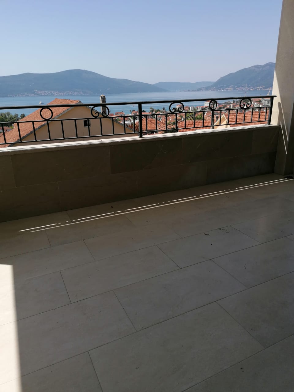 Tivat, Montenegro 85320, 5 Bedrooms Bedrooms, ,5 BathroomsBathrooms,Villa,For Sale,1182