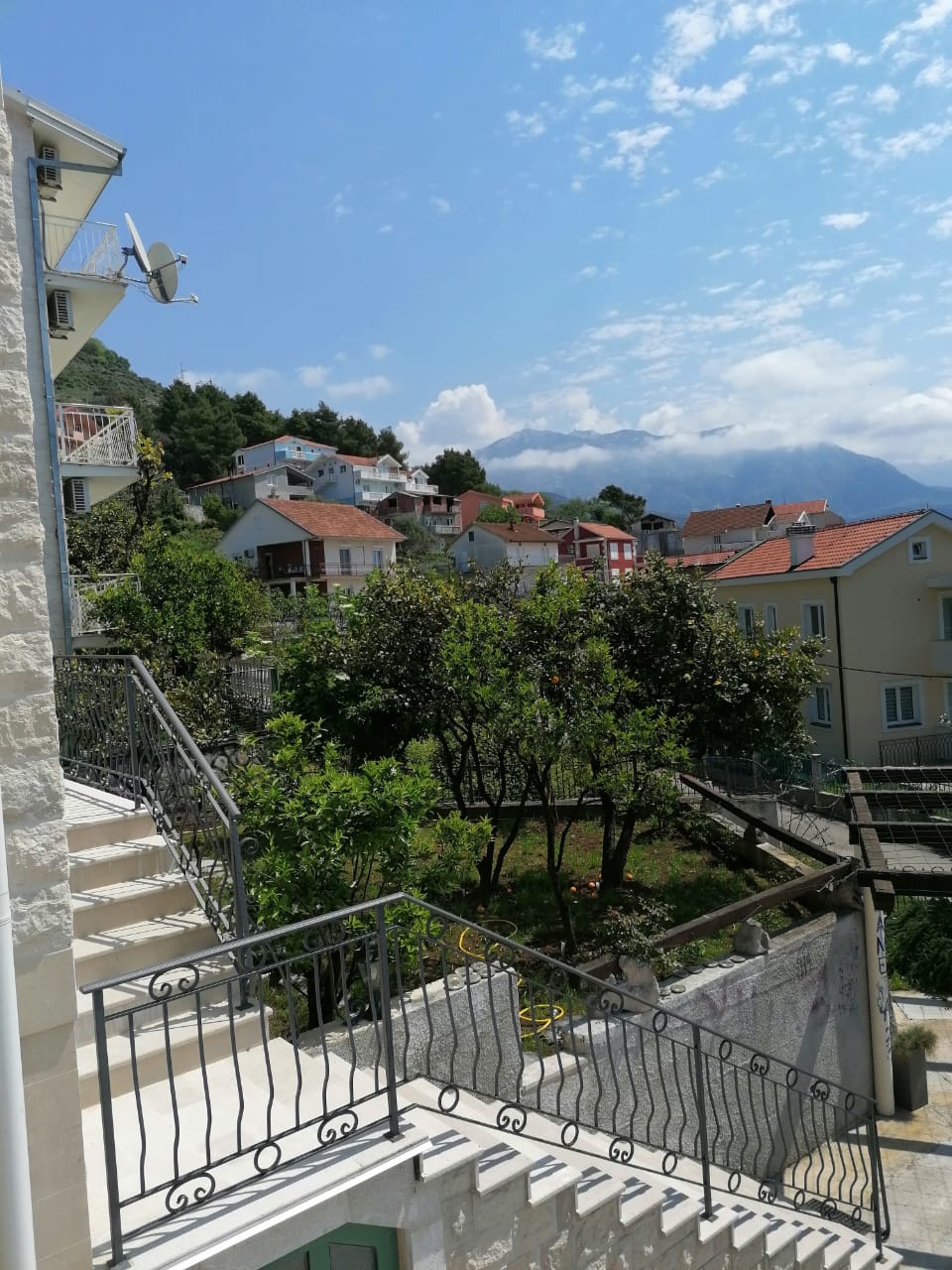 Tivat, Montenegro 85320, 5 Bedrooms Bedrooms, ,5 BathroomsBathrooms,Villa,For Sale,1182