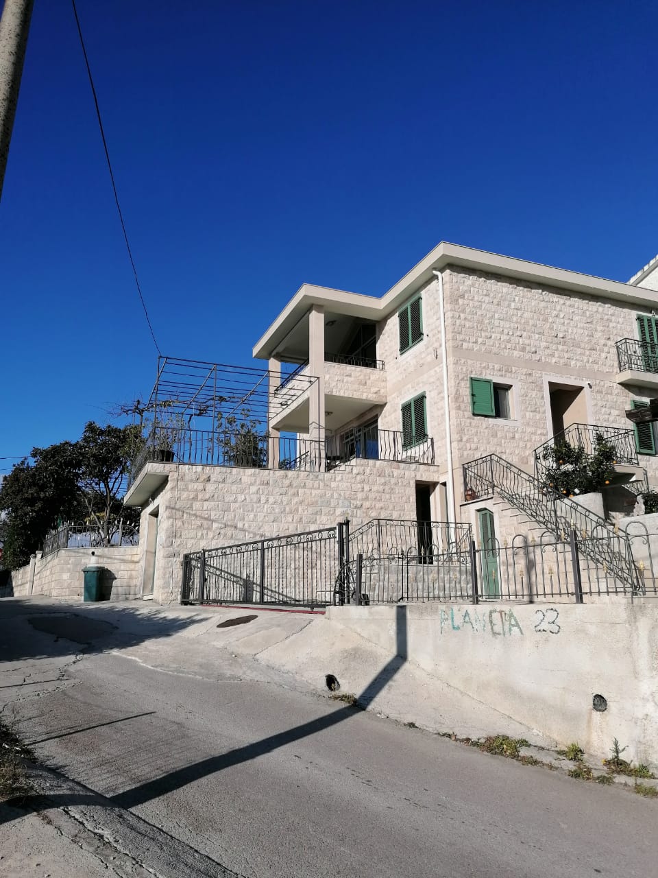 Tivat, Montenegro 85320, 5 Bedrooms Bedrooms, ,5 BathroomsBathrooms,Villa,For Sale,1182