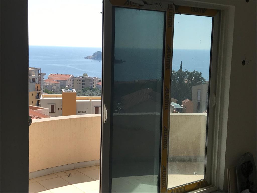 Petrovac, Montenegro, 4 Bedrooms Bedrooms, ,3 BathroomsBathrooms,Apartment,For Sale,Nerin,1186