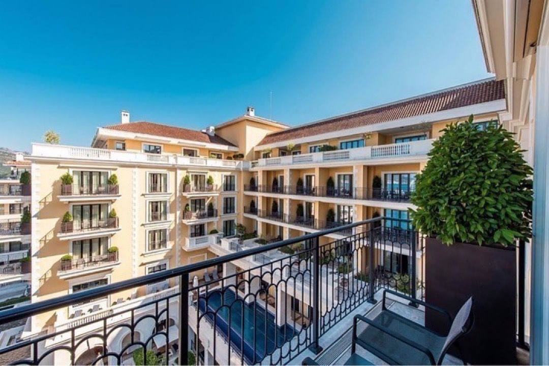 Tivat, Montenegro 85320, 3 Bedrooms Bedrooms, ,4 BathroomsBathrooms,Apartment,For Sale,Regent Hotel,3,1188