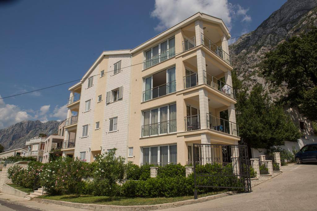 Kotor, Montenegro 85330, 2 Bedrooms Bedrooms, ,2 BathroomsBathrooms,Apartment,For Rent,1,1216