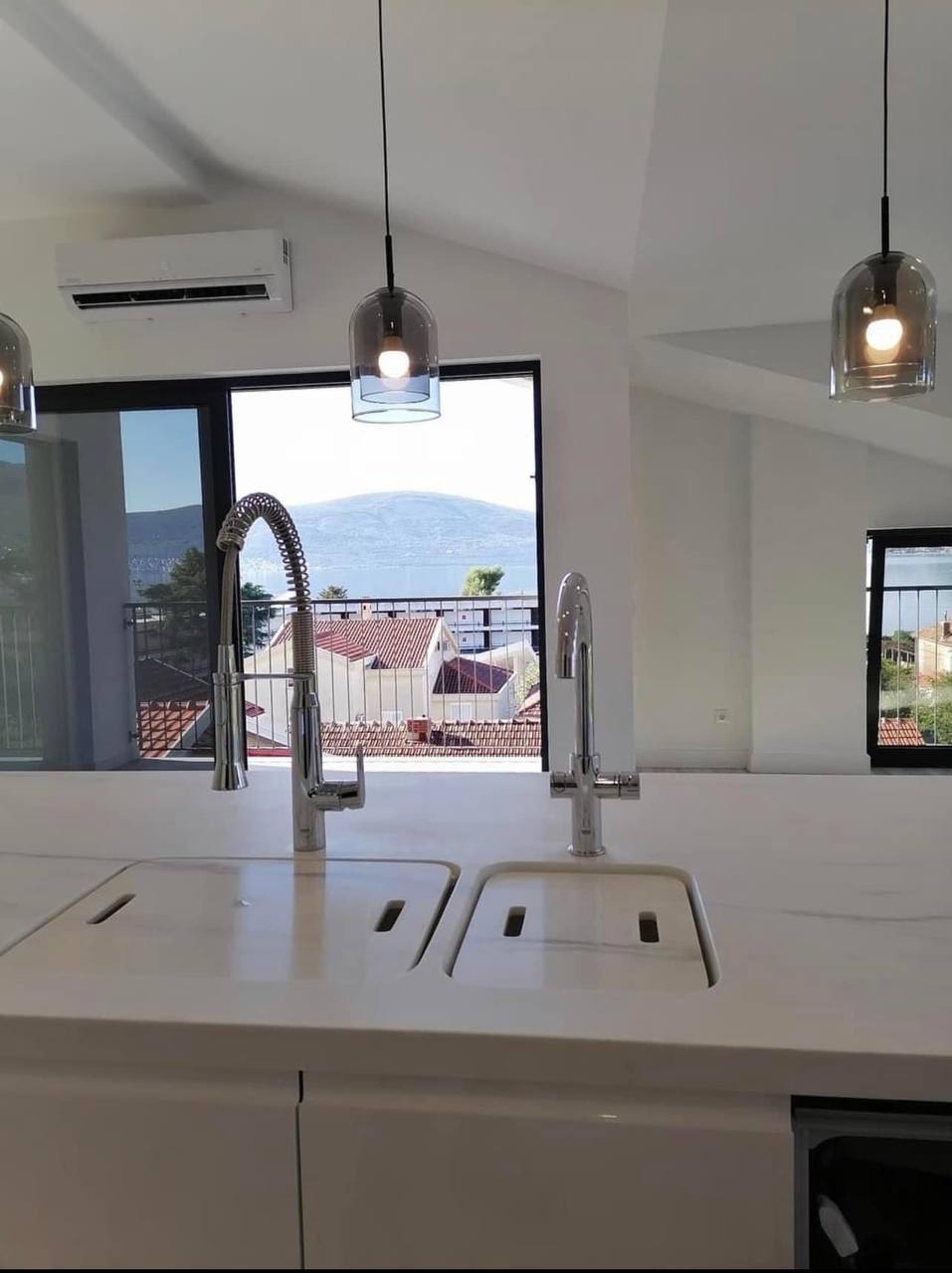 Tivat, Montenegro 85320, 2 Bedrooms Bedrooms, ,2 BathroomsBathrooms,Penthouse,For Sale,1223