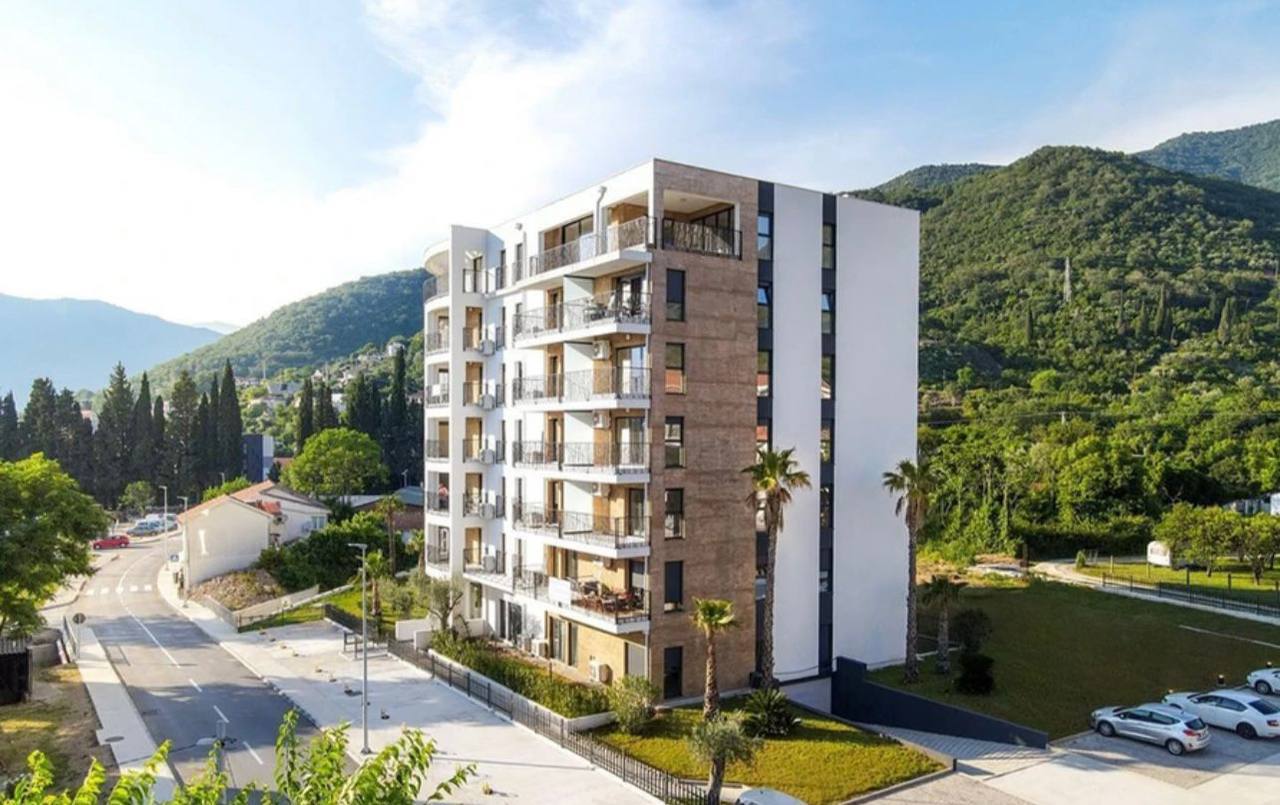 Tivat, Montenegro 85320, 3 Bedrooms Bedrooms, ,3 BathroomsBathrooms,Apartment,For Sale,Oasis ,1246