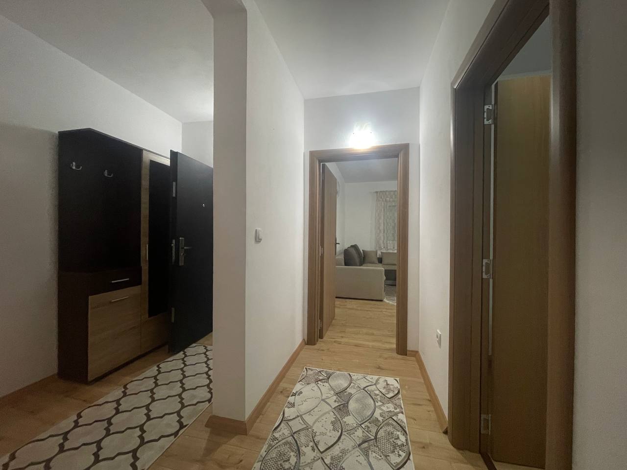 Tivat, Montenegro 85320, 2 Bedrooms Bedrooms, ,1 BathroomBathrooms,Apartment,For Rent,1249