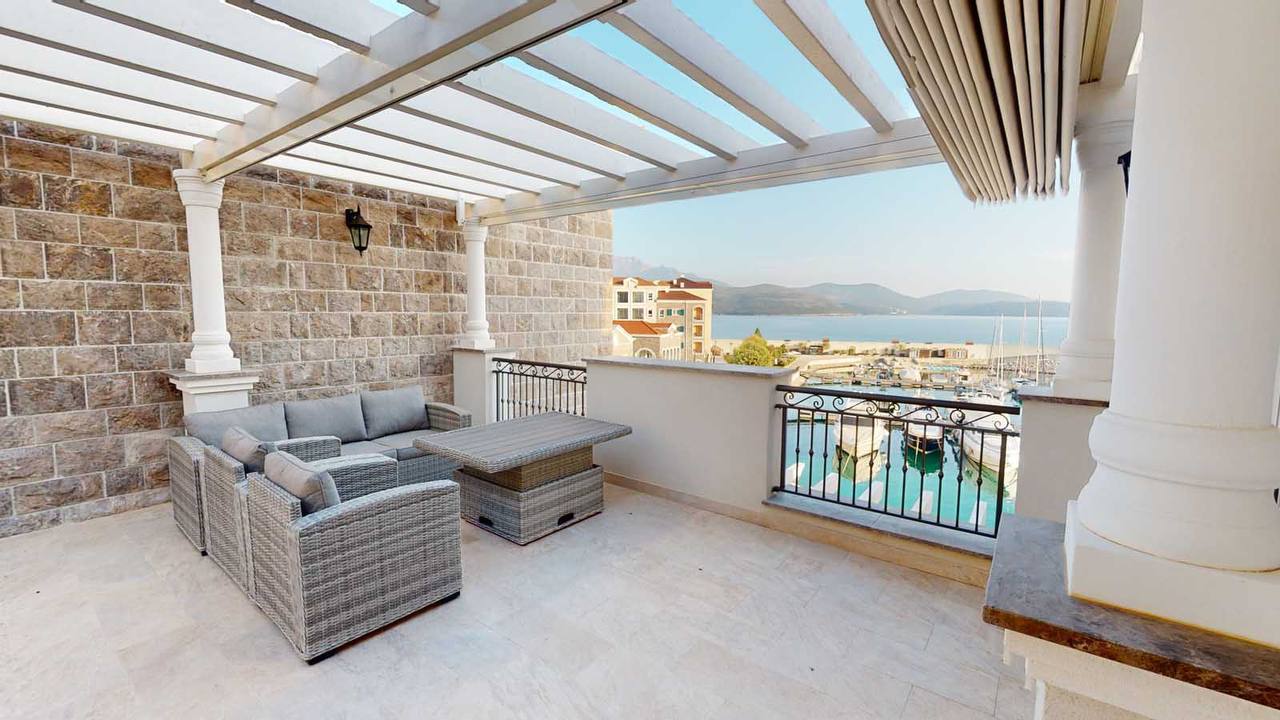 Tivat, Montenegro 85320, 3 Bedrooms Bedrooms, ,4 BathroomsBathrooms,Penthouse,For Sale,1259