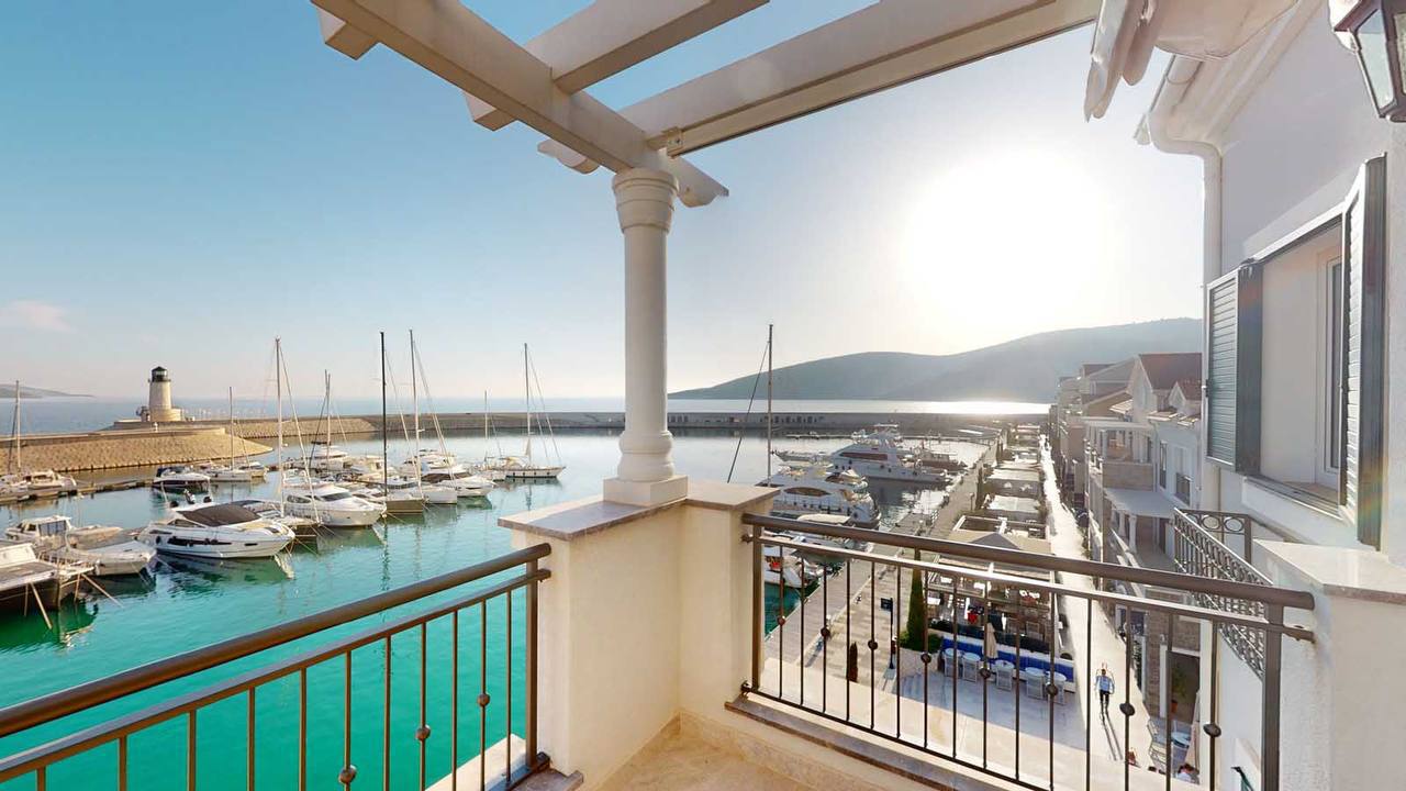 Tivat, Montenegro 85320, 3 Bedrooms Bedrooms, ,4 BathroomsBathrooms,Penthouse,For Sale,1259