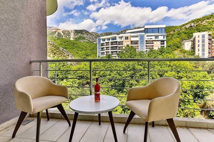 Budva, Montenegro 85316, 3 Bedrooms Bedrooms, ,1 BathroomBathrooms,Apartment,For Sale,5,1063